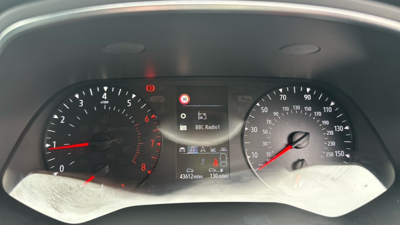 Renault Captur 1.3 TCE 140 Iconic 5dr Petrol Hatchback